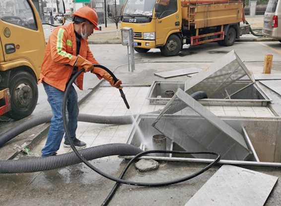 中兴镇隔油池清理